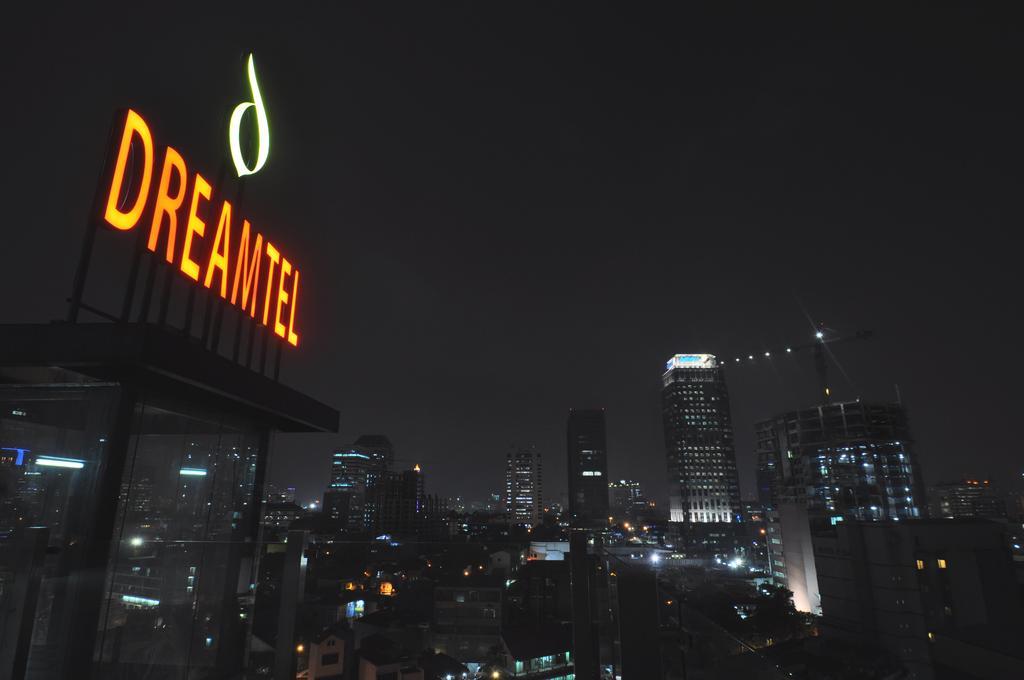 होटल Dreamtel Jakarta