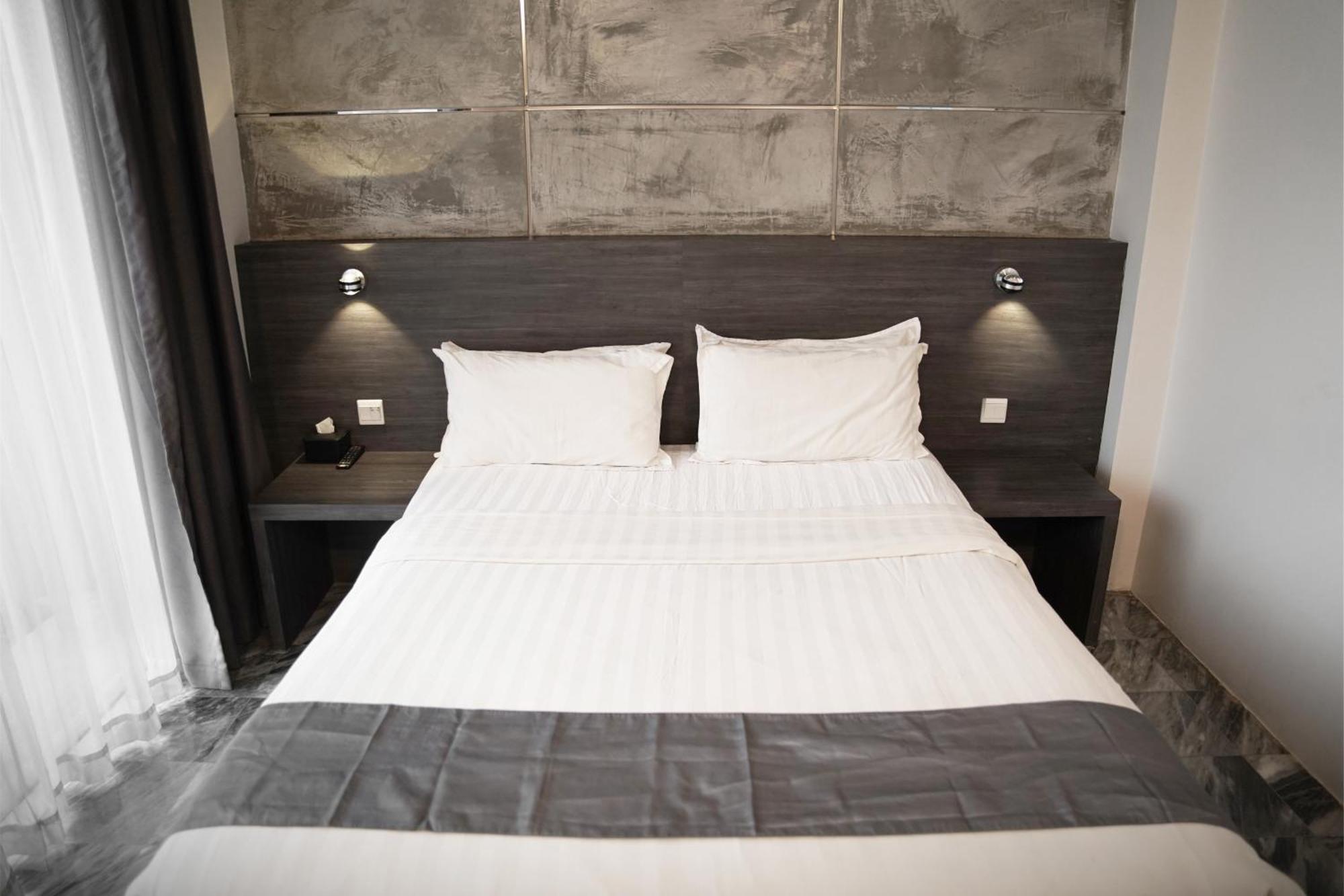 Hotel Dreamtel Jakarta